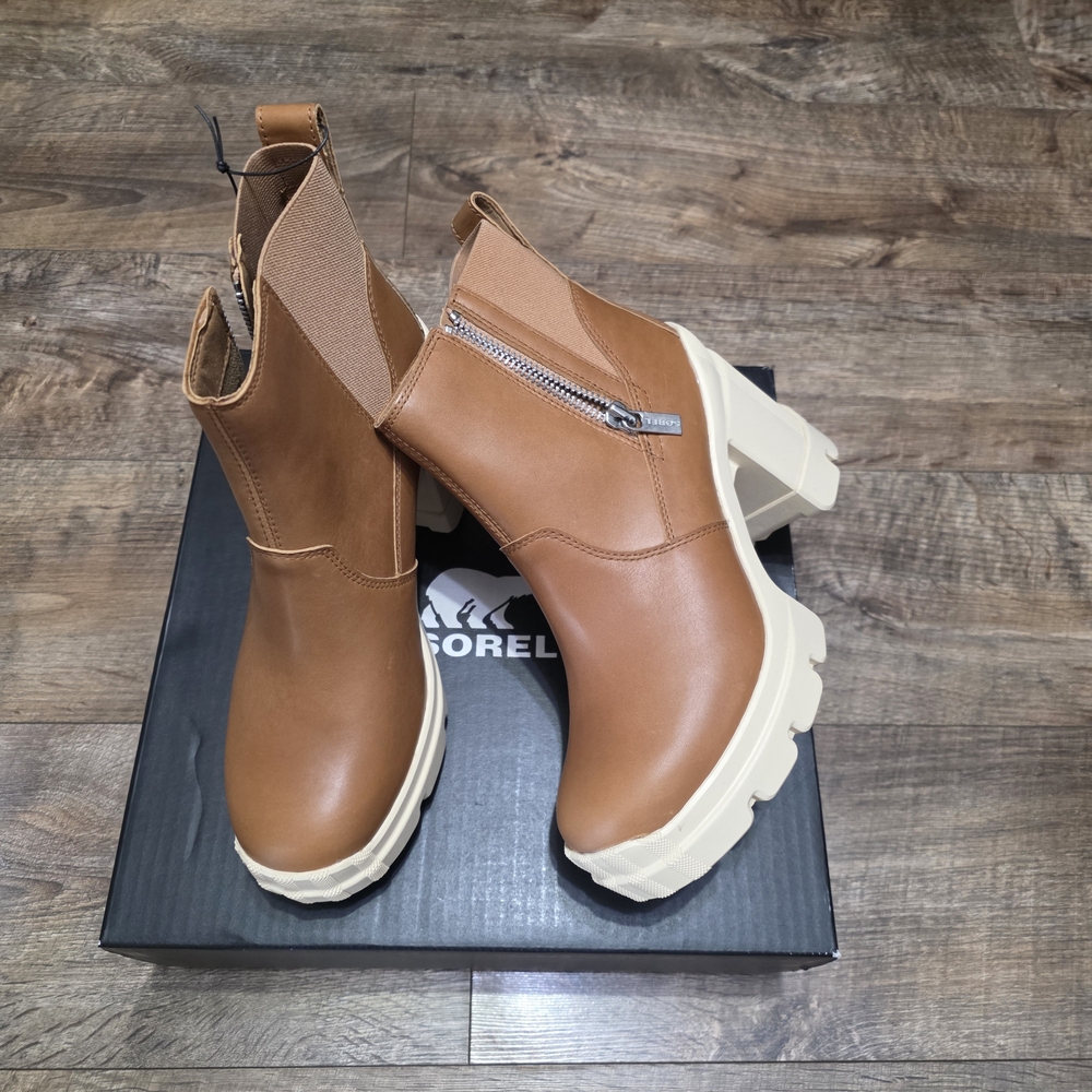 Sorel  Caribou X  Tan Chelsea Leather Platform  Boots Women Size 10